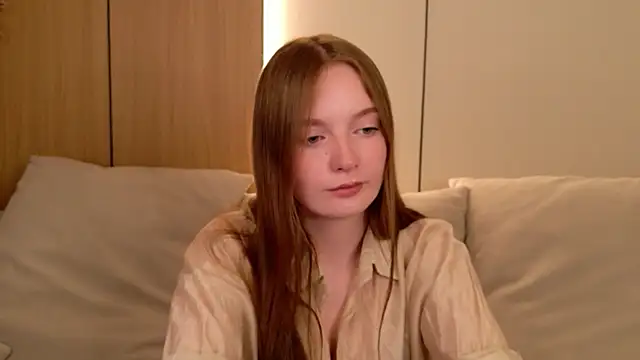 LilyMoores live cam on StripChat