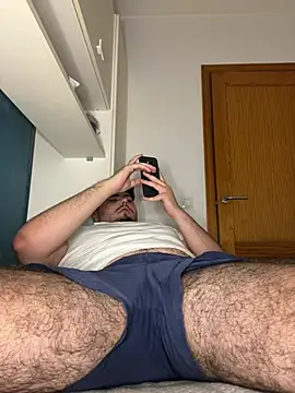 Yannick04 live cam preview