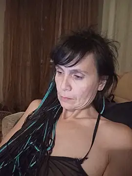 Francenia_lolis live cam on StripChat