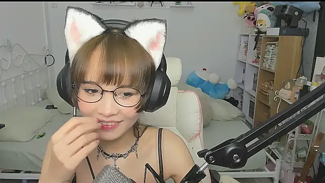 NeKo-nEk0-niI live cam preview