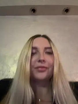 Live webcam show with Aleksandrakis - Interactive Lovense toys available