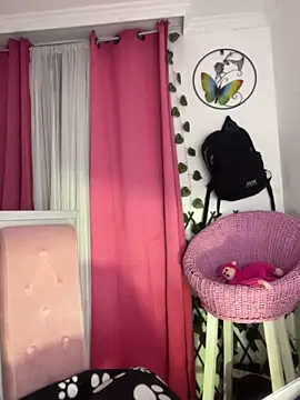 lina_pink