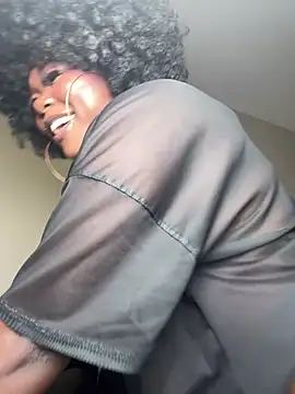 WomanNextdoor1 live cam preview