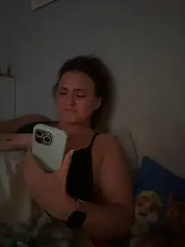 LoveeeStory67 live cam preview