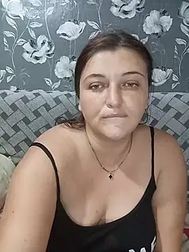 Live webcam show with AngelinaKisssa - Interactive Lovense toys available