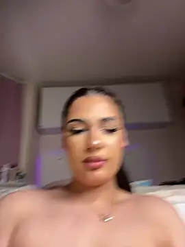 AylaNova live cam preview