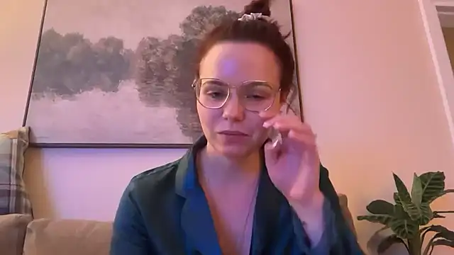 Natural-Ella31 live cam preview