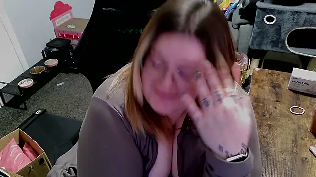 BBW-QUEENIE