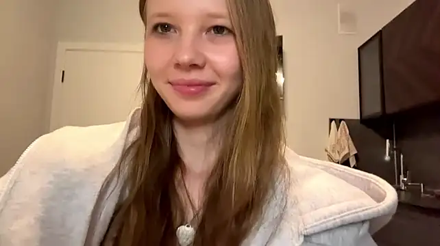 DionnaStrech live cam on StripChat