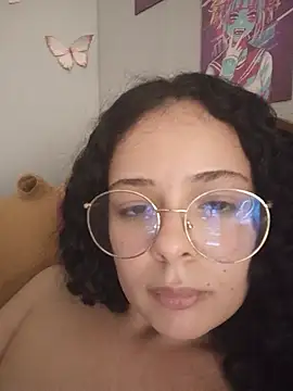 Live webcam show with NinaSweet2 - Interactive Lovense toys available