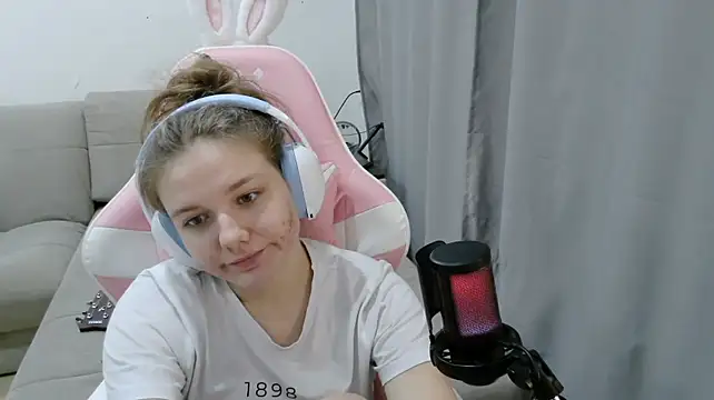 HelenMo0n