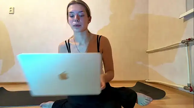 PlayFlirtyFiona