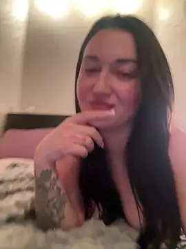 RoseViki live cam preview