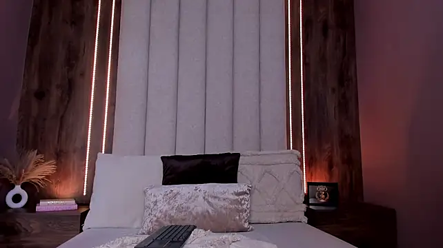 LucySalvatore_