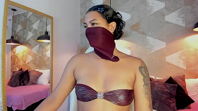 LalilaBrunettee
