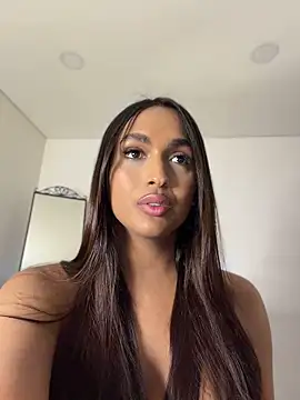 carminaurmommy live cam on StripChat