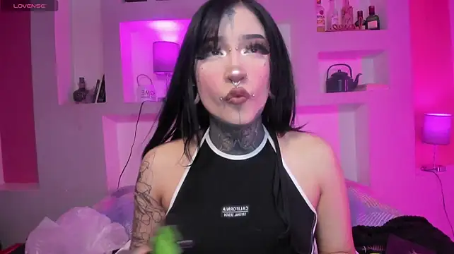 Kat_VonDe
