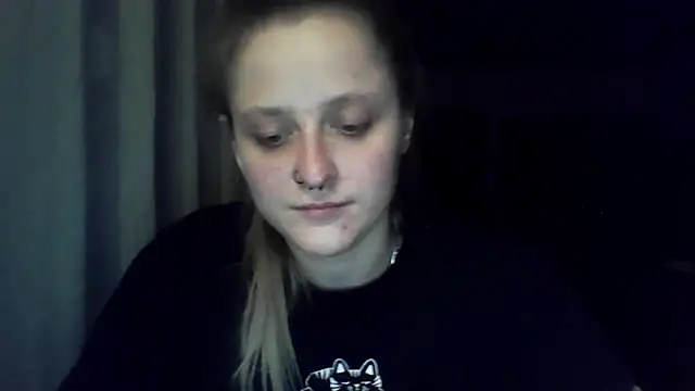 LeaWetGirl live cam preview
