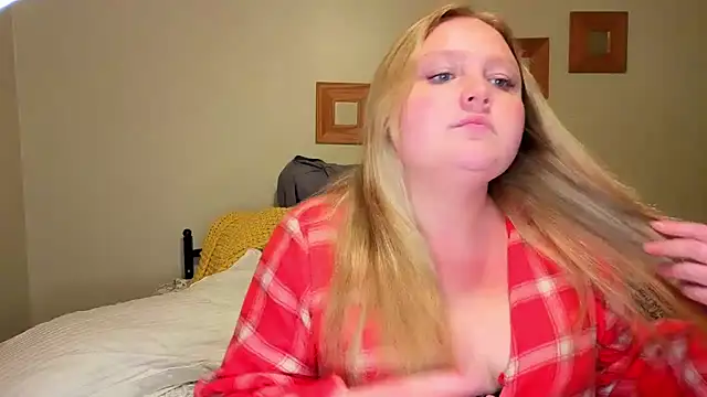 Phatassblonde live webcam