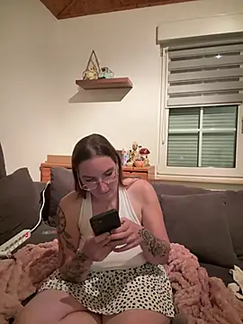 BadGirl-Energy live cam on StripChat