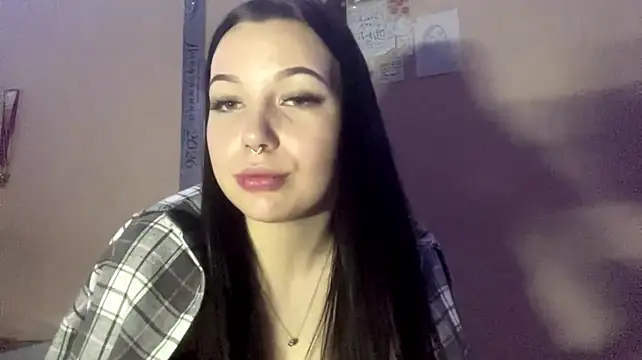 EileenKowalske live cam preview