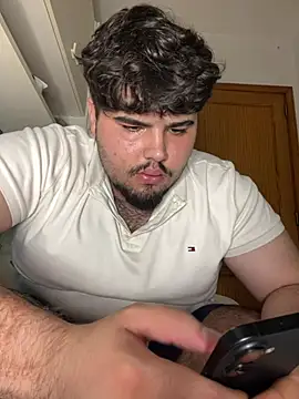 yannick04 (M twink) - Ticket show cum