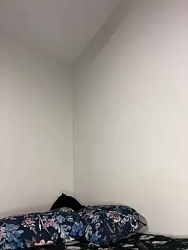 treasurebabii live cam on StripChat