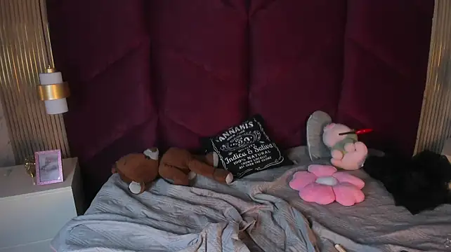 Olivia_Collinns1 live cam preview