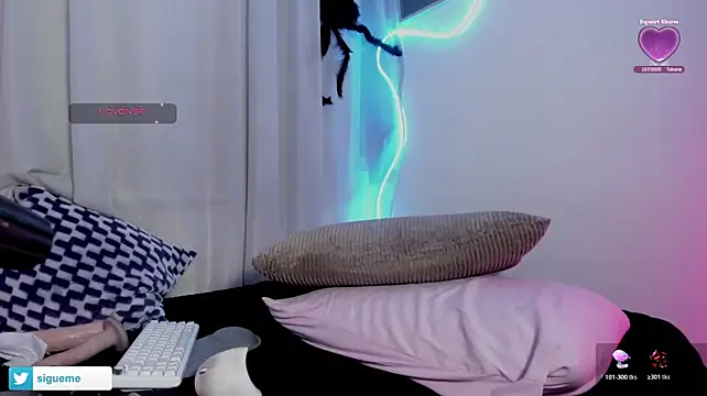Sara_Foxx1