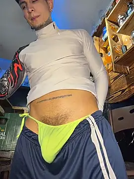 _Tomy08calderon live cam preview