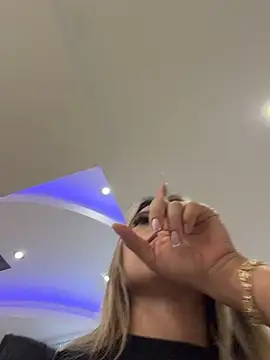 Mia_Rosee1 live cam on StripChat