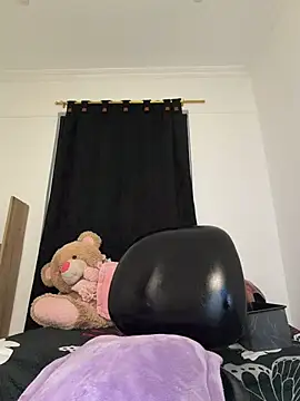 celine_bell20 live sex cam