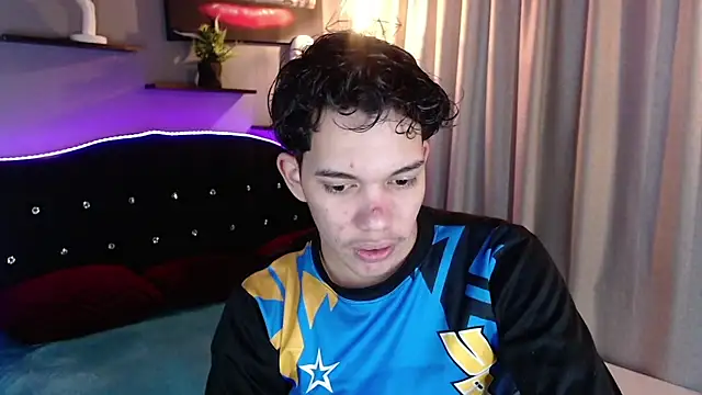 haku_nayro webcam