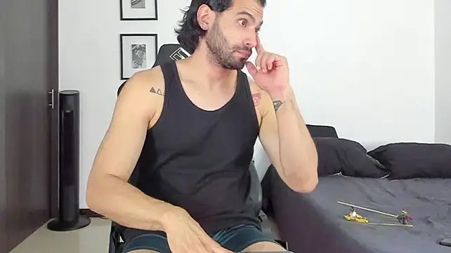 Dereck_vega live cam on StripChat