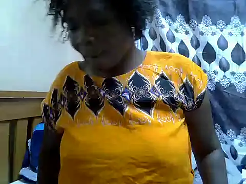 Sexxylipz live cam on StripChat