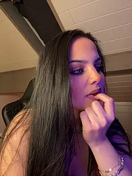 LunnaVey webcam