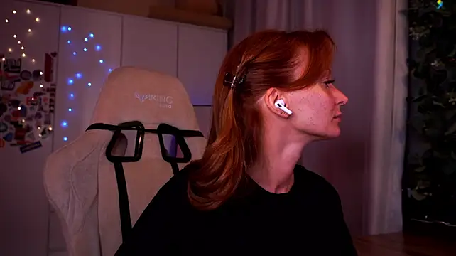 Liuba_Fox live cam preview