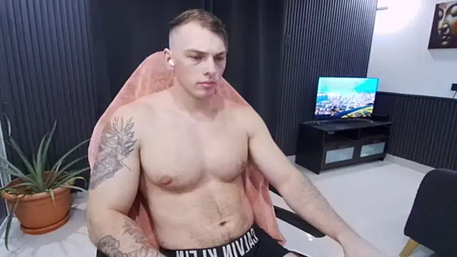 YourHotGreg live cam preview