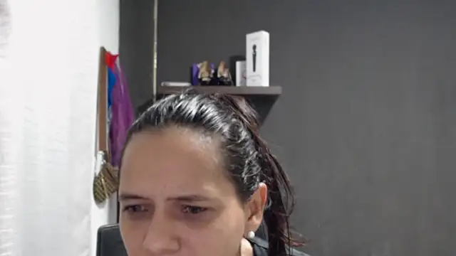 SusanLeroy live cam preview