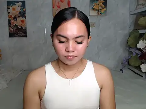 ur_asiankat live cam preview
