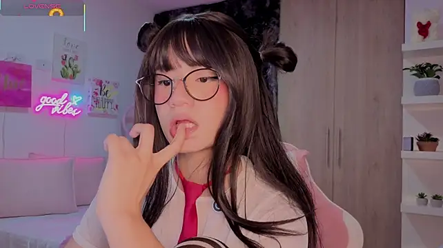 Ari_Blis live cam preview