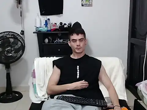 Zac_Efront live cam preview