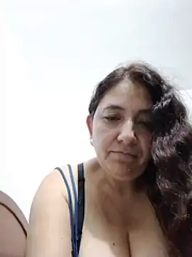 cachonda69- live cam preview
