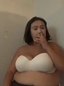 bbwbelle live cam preview