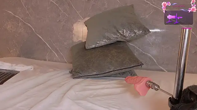 Dannaaniston live cam preview