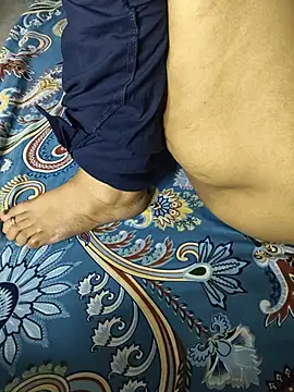 komal_1717 live cam preview