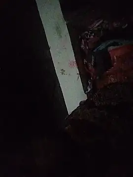 Mallika-26 live cam preview