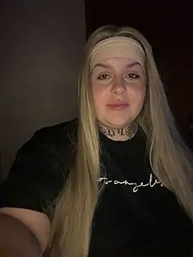 AmberMiller_official