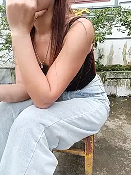 Leleiuu7789 live cam preview