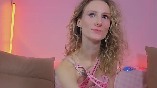 Aria_Pie live cam on StripChat